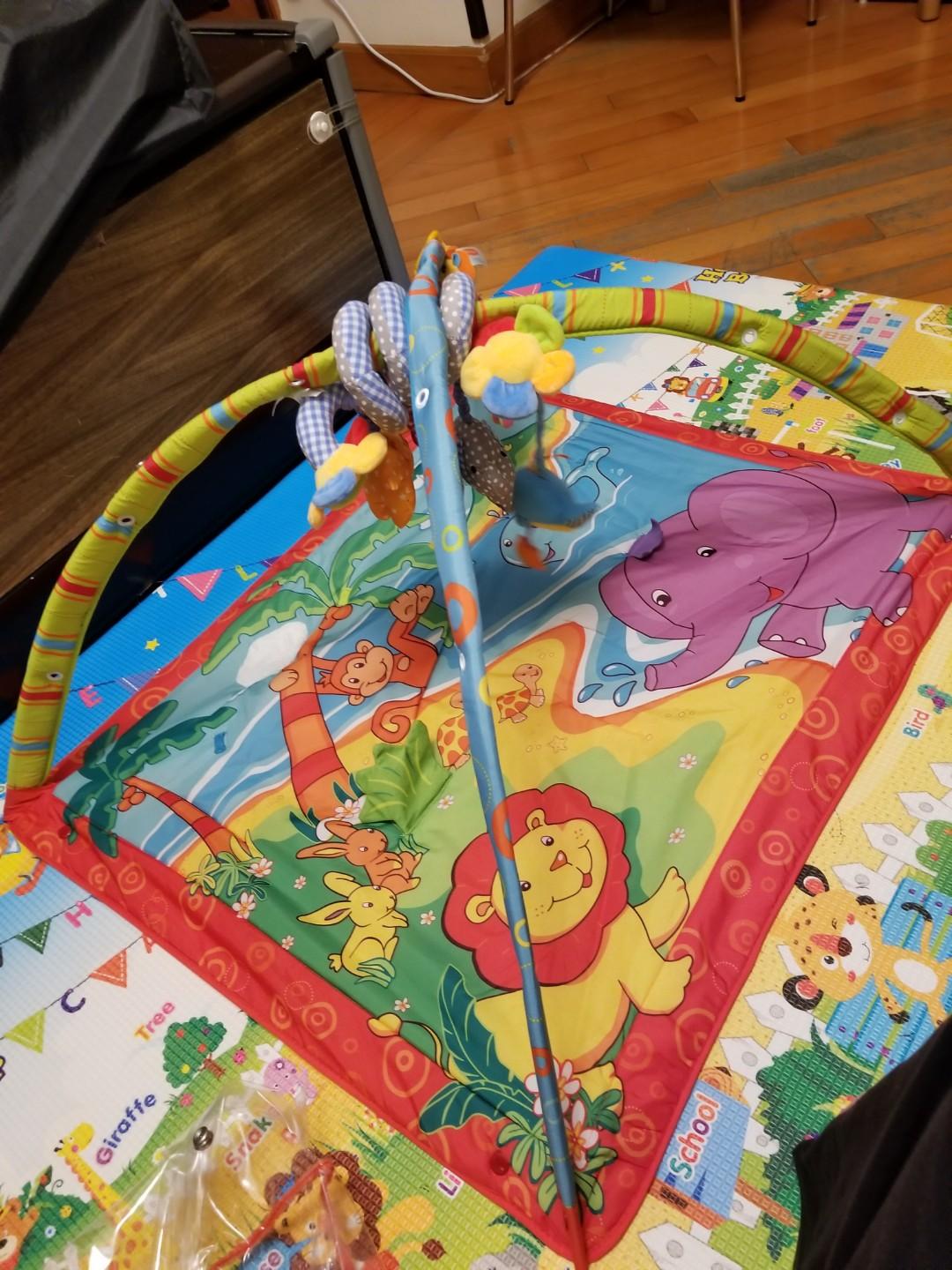 baby play mat giraffe