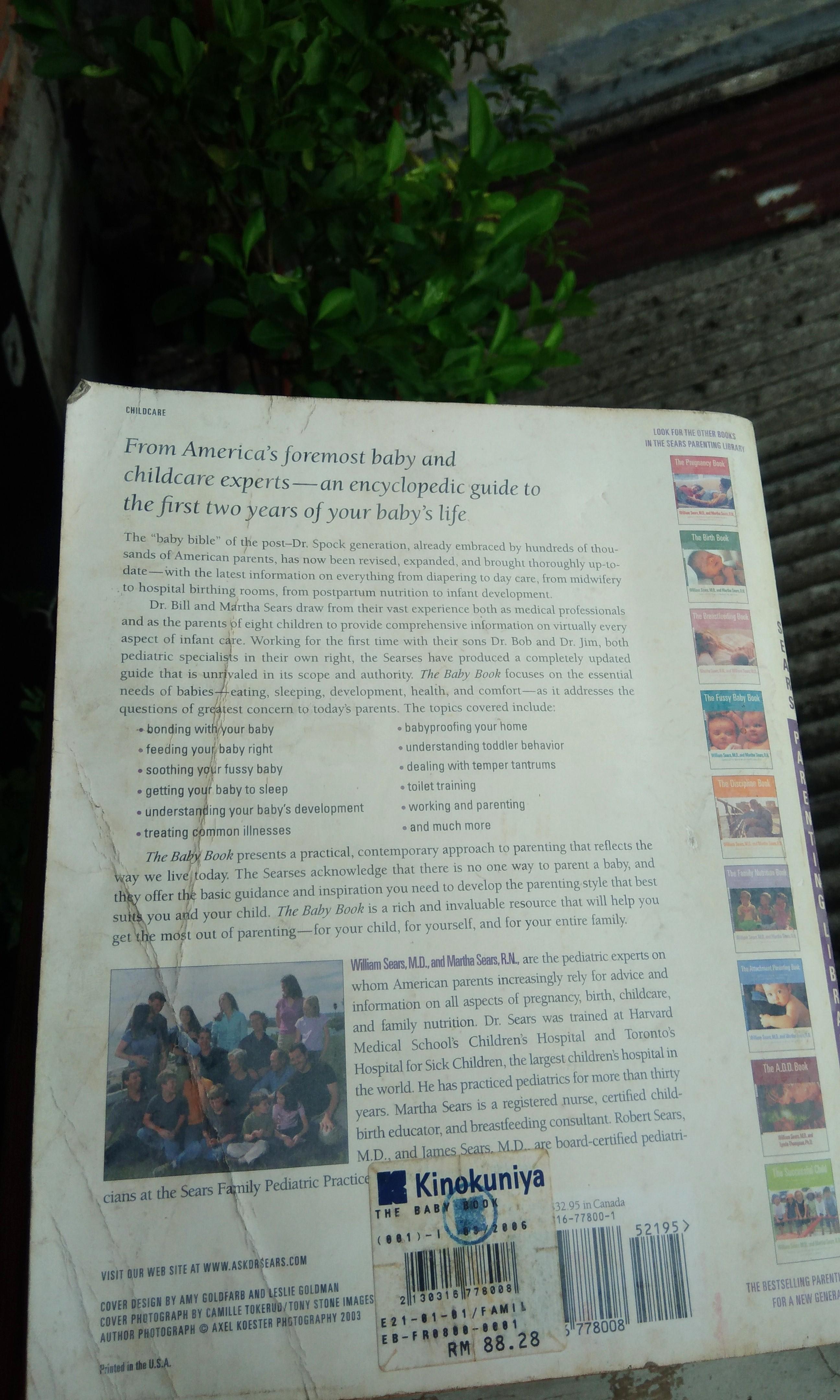 Buku More Than 500 000 Gopies Sold The Baby Book Everything You Need To Know About Your Baby From Birth To Age Two Authors Of The Pregnancy Book The