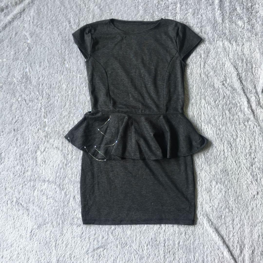 Charcoal Peplum Dress (Category: Dresses) located in Manila. Submitted by maaawnicaaa (Listing ID 218646190, Image 1). Description: Hello I’m selling peplum dress :) used it once for a photoshoot and I got it originally for 800php I’m an instgrammer and I’m currently clearing out my closet so do check out my page for more 💖🤗.
