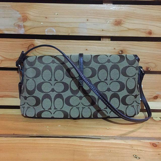 Coach Baguette (Category: Luxury Bags & Wallets) located in Pasig City. Submitted by seeril (Listing ID 101871152, Image 2). Description: Brand New Authentic Coach Baguette.