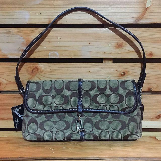 Coach Baguette (Category: Luxury Bags & Wallets) located in Pasig City. Submitted by seeril (Listing ID 101871152, Image 1). Description: Brand New Authentic Coach Baguette.