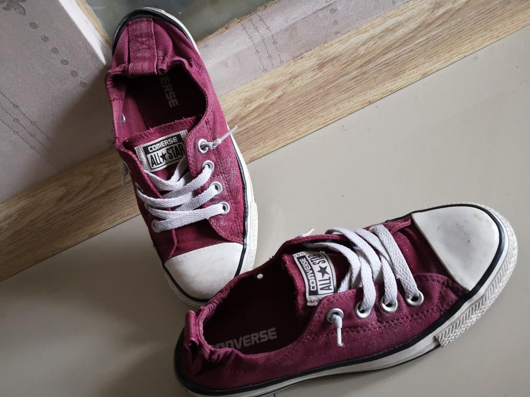 Converse slip on Maroon