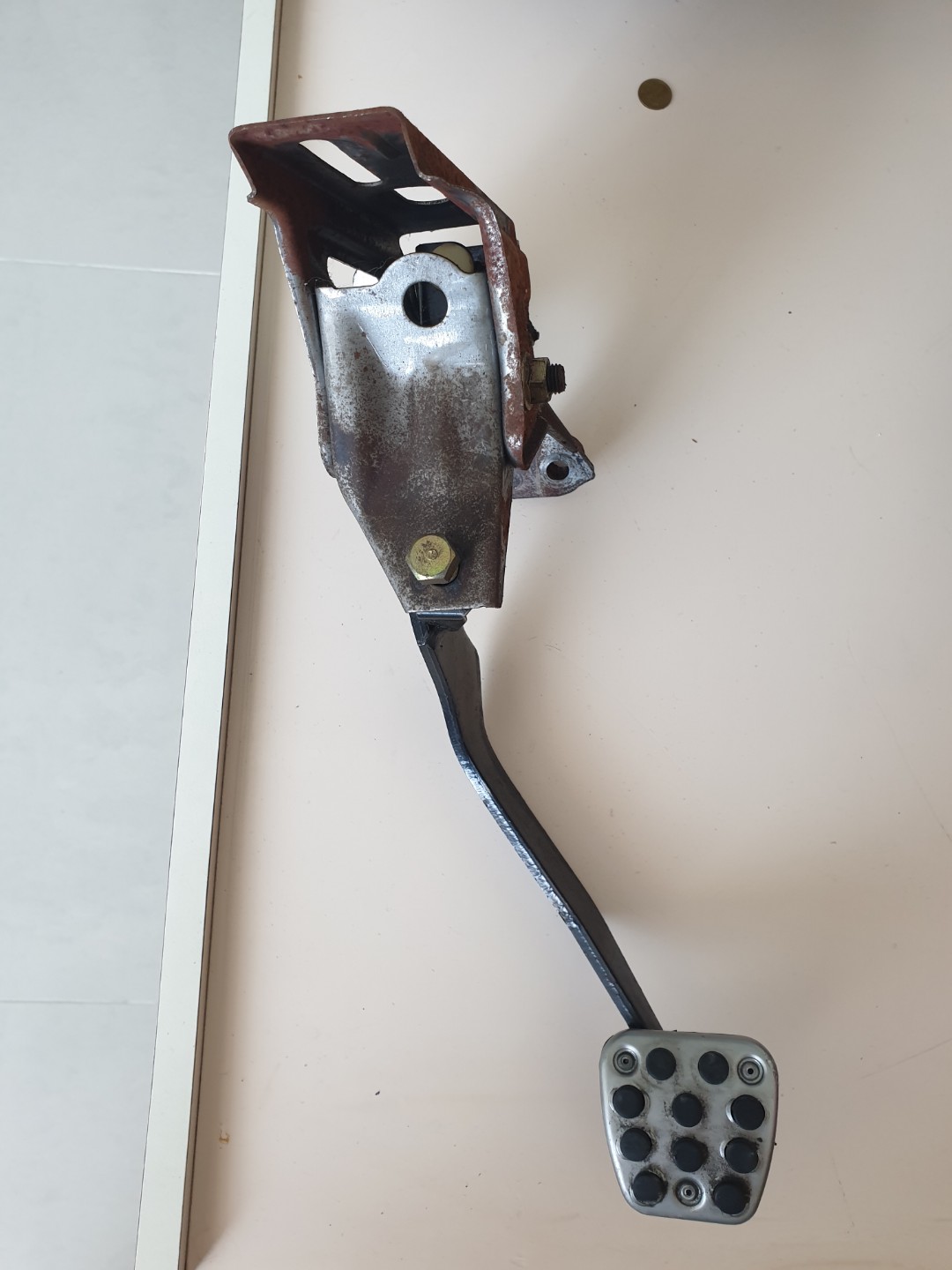 ek9-tyre-clutch-pedal-car-accessories-accessories-on-carousell