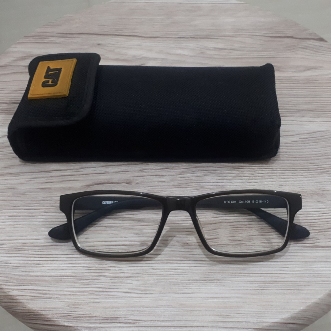Frame Kacamata Caterpillar Gratis Lensa Rodenstock 1 5 1 Fesyen Pria Aksesoris Kacamata Di Carousell