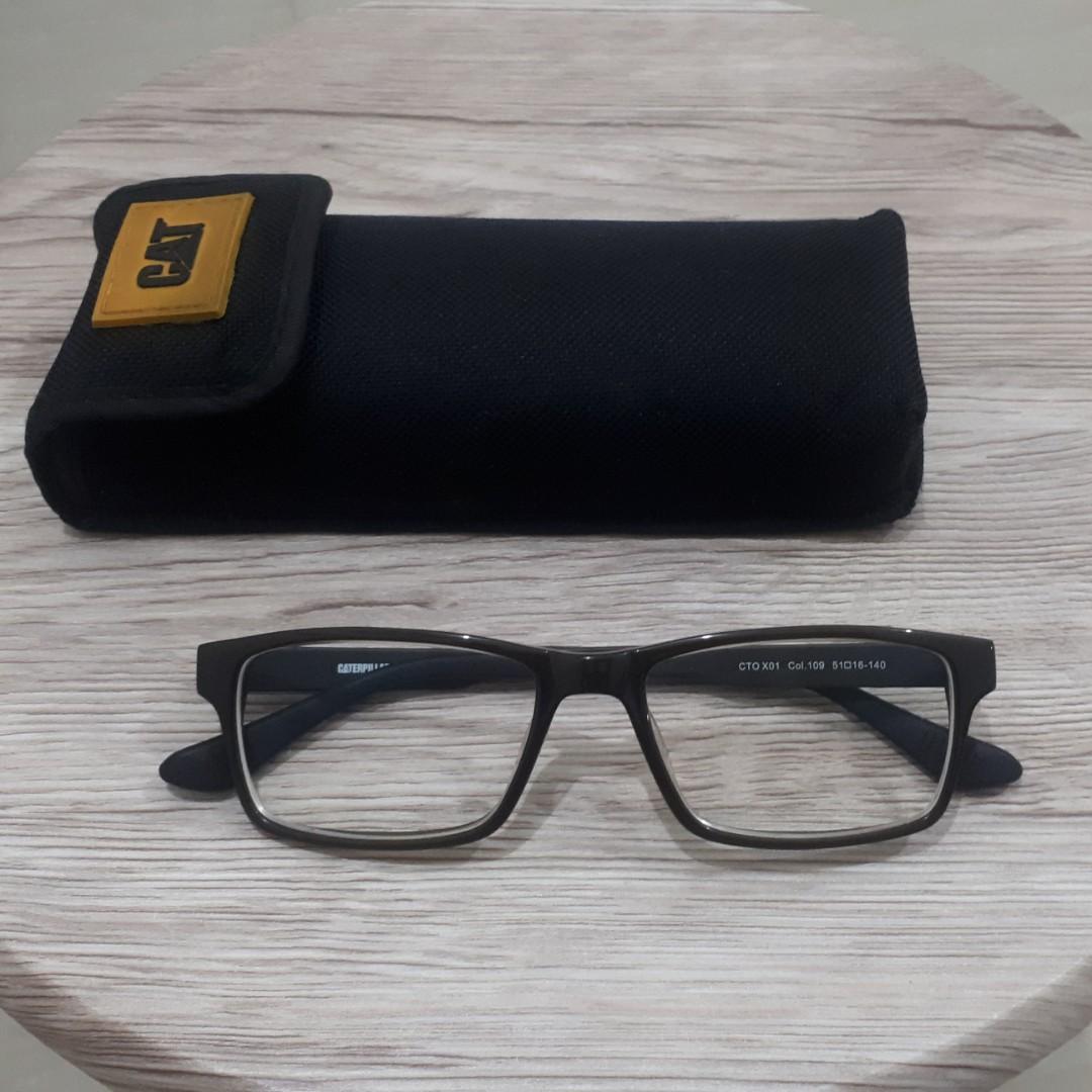 Frame Kacamata Caterpillar Gratis Lensa Rodenstock 1 5 1 Fesyen Pria Aksesoris Kacamata Di Carousell