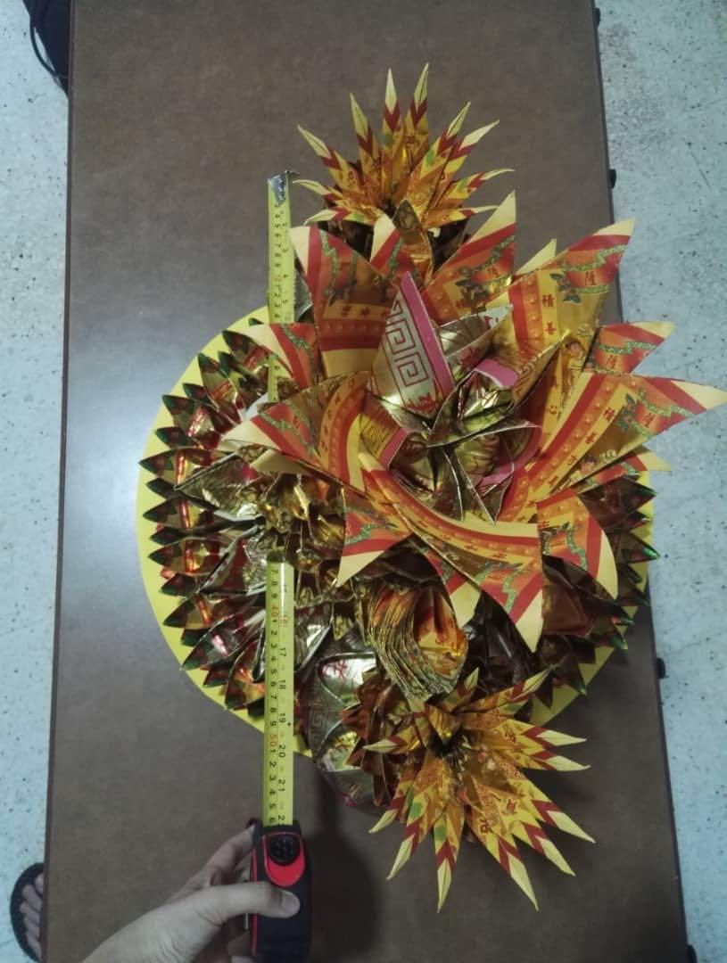 Giant Joss Paper Pineapple Origami Paper, Hobbies & Toys, Stationery