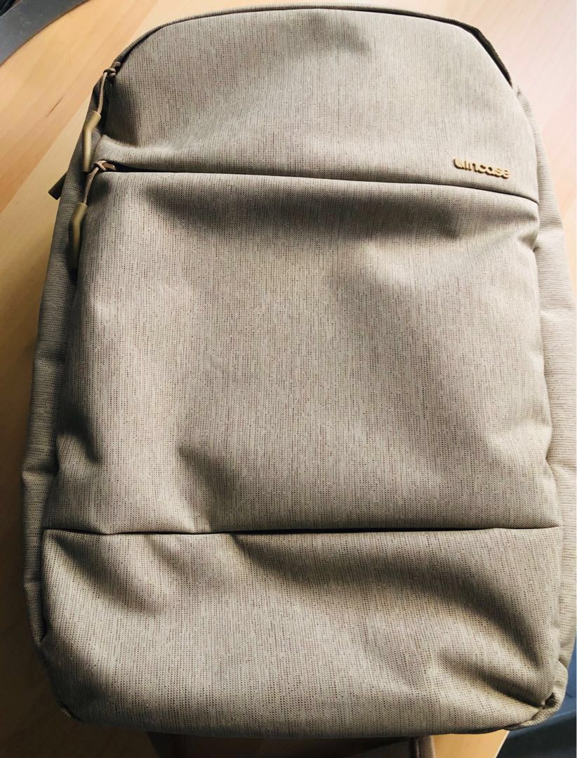 Incase City Compact Backpack 15 6 Laptop Computers Tech Parts Accessories Laptop Bags Sleeves On Carousell