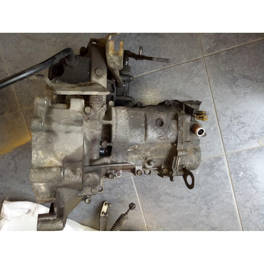 Manual gearbox kancil 660 lampu bulat, Auto Accessories on Carousell