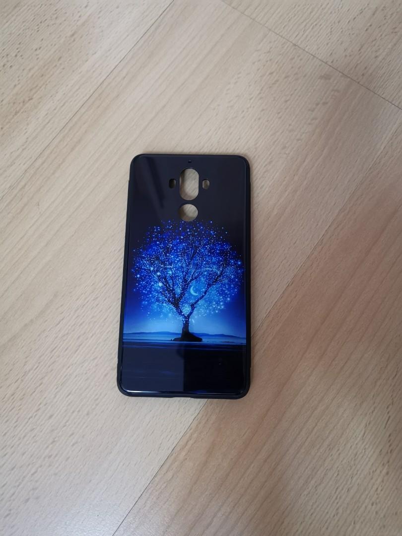 Mate 9 casing (Category: Cases & Sleeves) located in Singapore. Submitted by acename (Listing ID 218643474, Image 1). Description: Glow in the dark. Back is tempted glass. Design as photo.