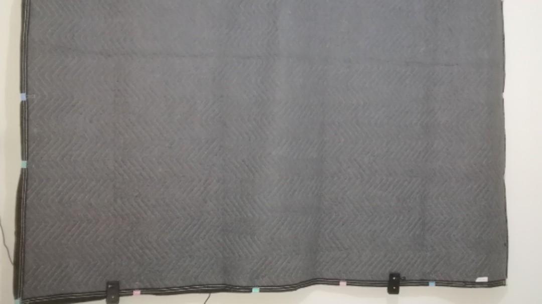 Moving Blanket, soundproofing blanket on Carousell