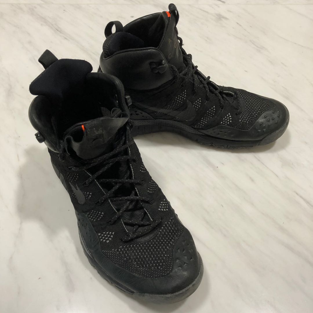 Nike ACG Lupinek Flyknit High US 9.5 (RARE)