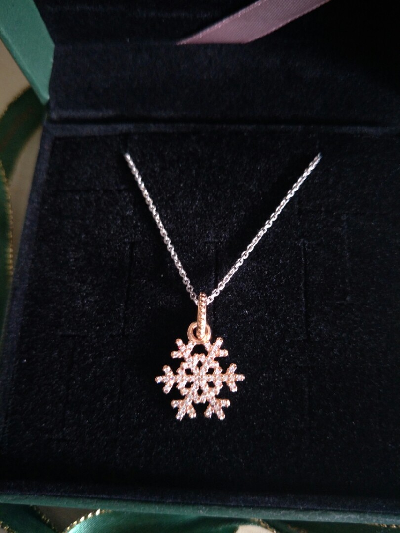 Pandora Snowflakes Pendant Women S Fashion Jewellery Necklaces On Share This Listing