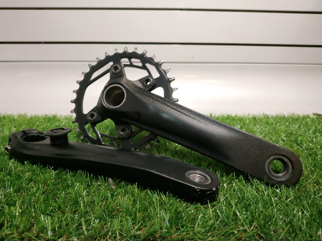 Charm crankset clearance