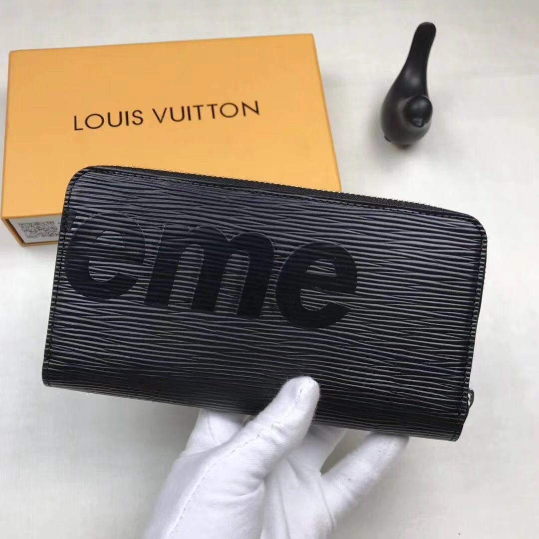 Supreme LV Wallet ( Replica ), Men's Fashion, Watches & Accessories, Wallets  & Card Holders on Carousell