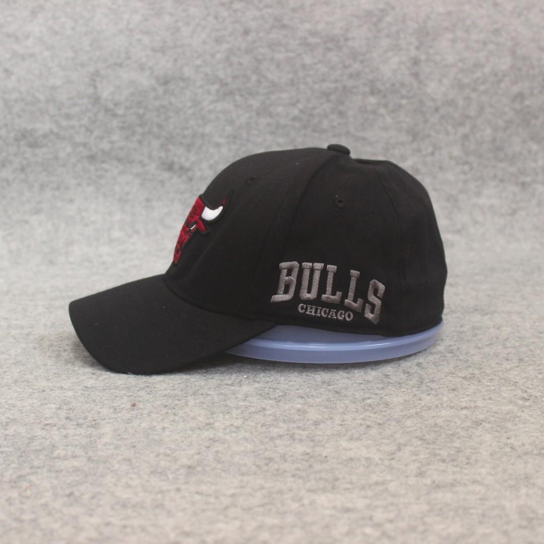 Topi Flexfit 210 Fitted NBA Chicago 
