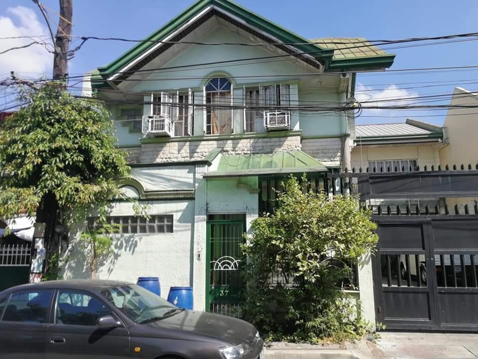 20 Bed Space for Rent near Tandang Sora Commonwealth Munoz, Property