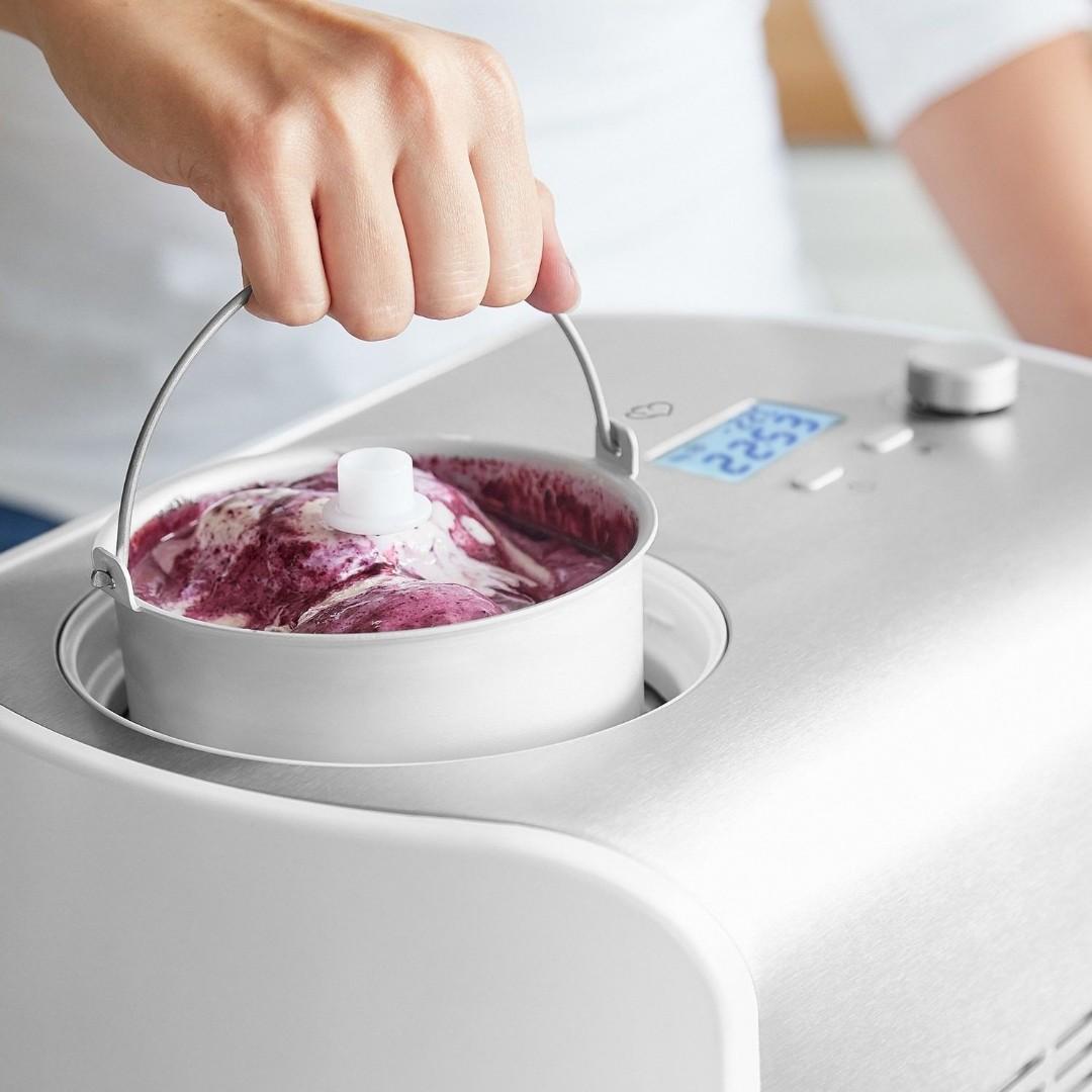 2372 Ice Cream Maker Elli with Compressor 1.2 L by Springlane Kitchen Frozen Yoghurt TV Home Appliances Kitchen Appliances Other Kitchen Appliances on Carousell