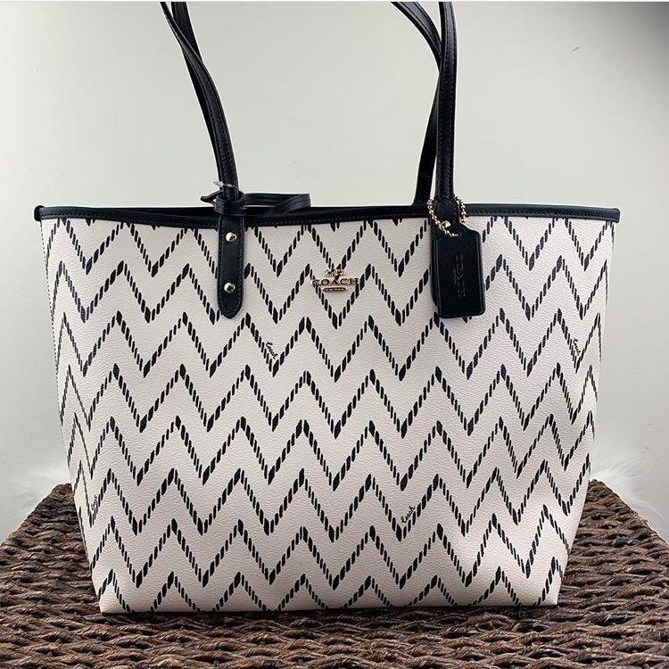 Coach Reversible City Tote Geo Chevron Black White Luxury Bags
