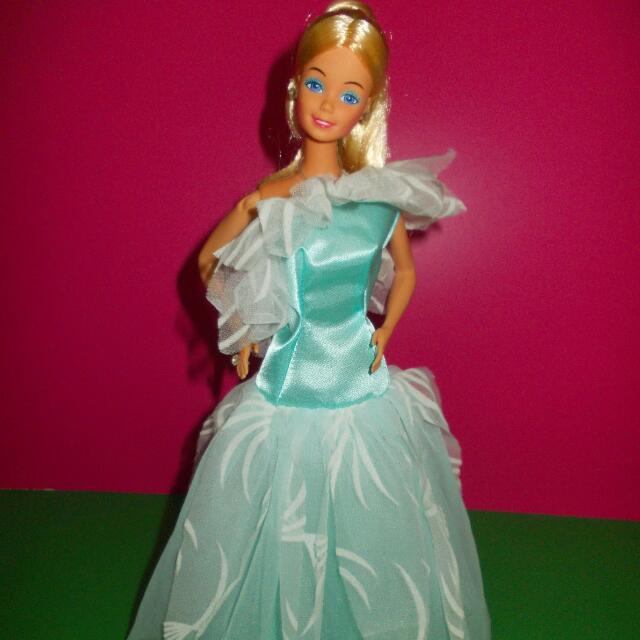 dream glow barbie