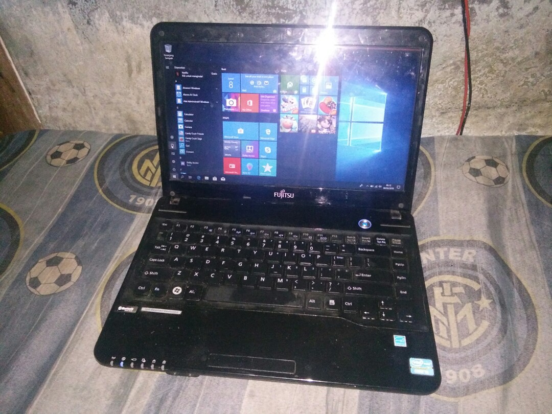 Fujitsu Lifebook Lh532 Core I3 Elektronik Komputer Laptop Di Carousell
