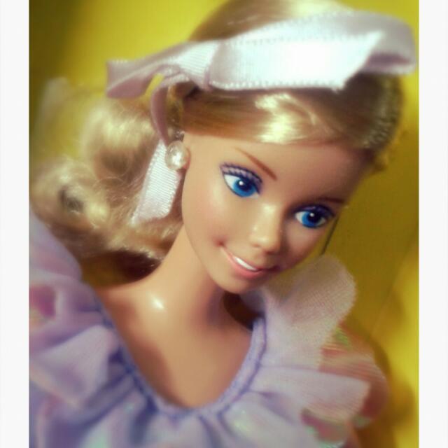 gift giving barbie