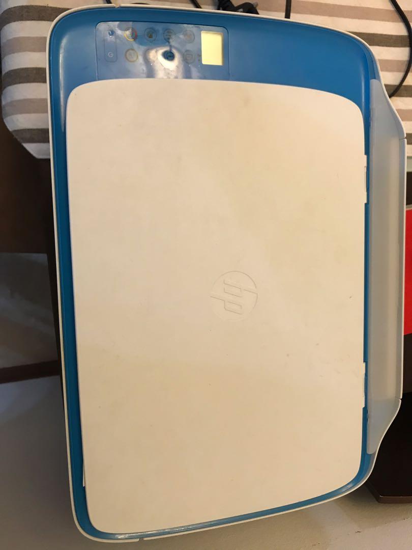 Hp printer (Category: Printers, Scanners & Copiers) located in Singapore. Submitted by nikita_123 (Listing ID 218870934, Image 2). Description: No wear and tear needs catridges replacement .