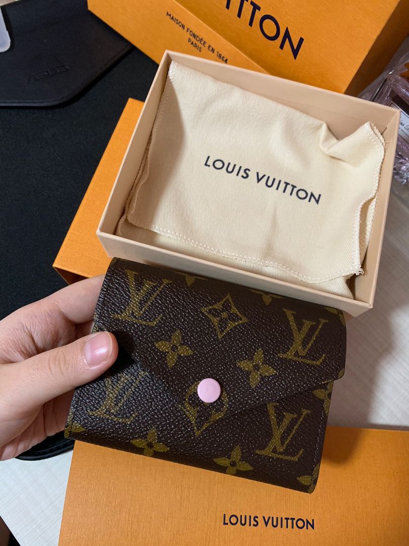 Pre-Owned Louis Vuitton Victorine Wallet- 2240RY12 