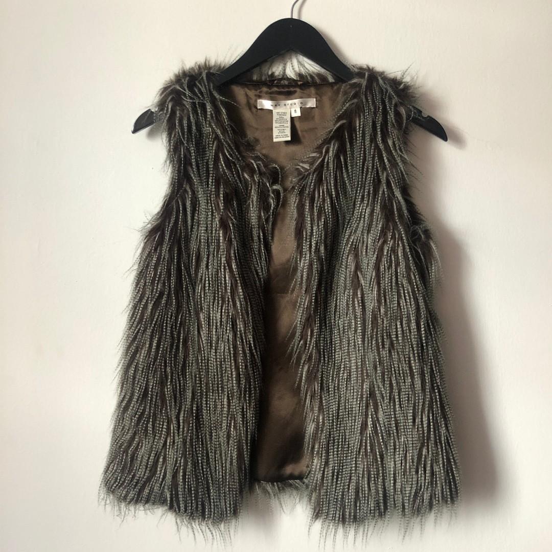Max top studio vest