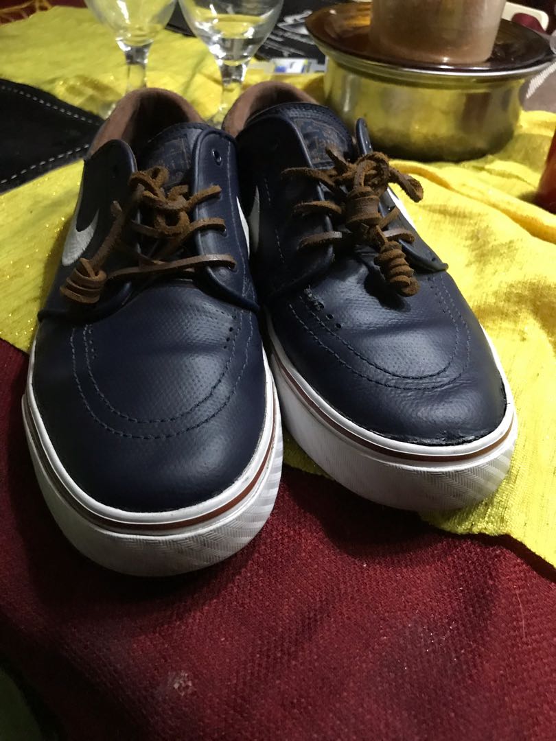 janoski obsidian leather price
