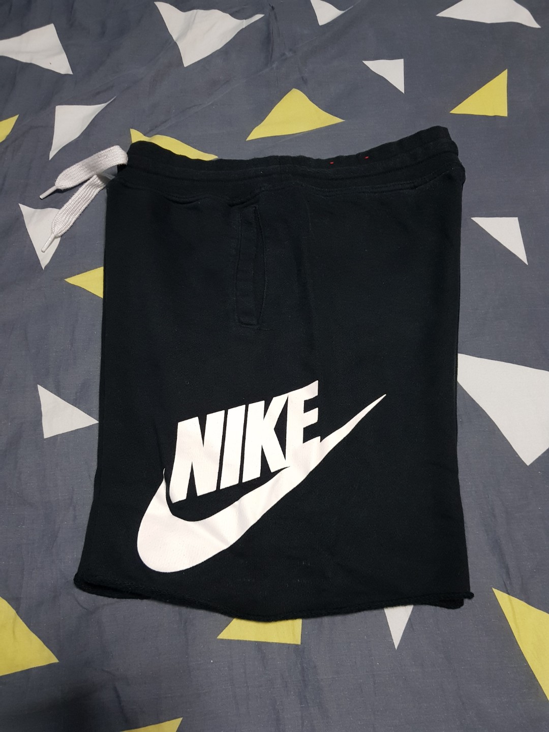 Nike sweat shorts black, Men's Fashion 