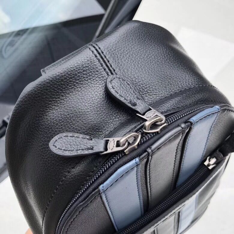 SALE COACH MENS CHEST BAG F54787 F23125, Men&#39;s Fashion, Bags & Wallets, Sling Bags on Carousell