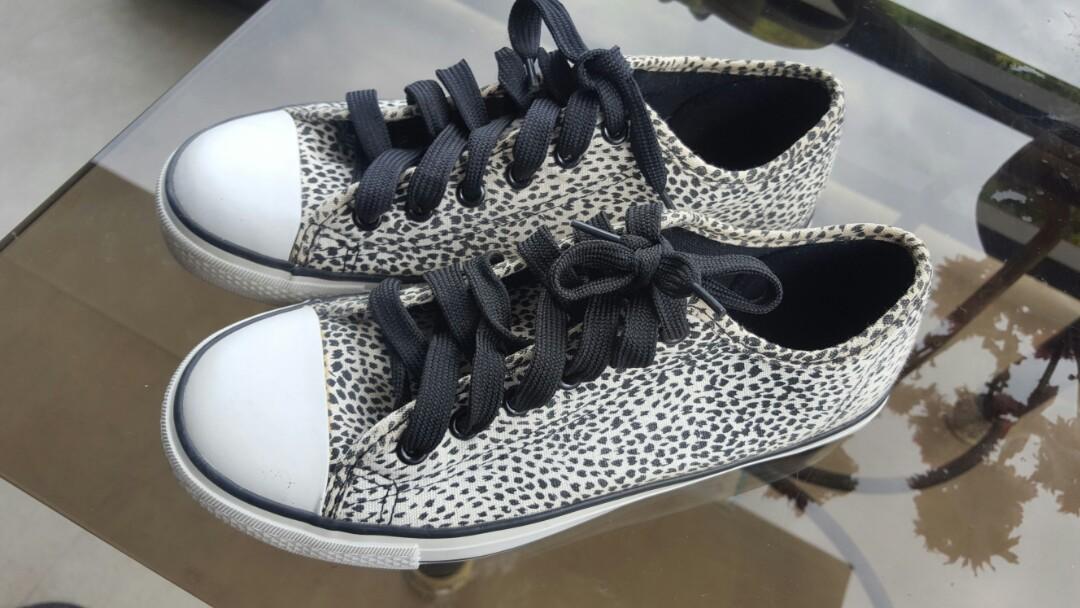 womens size 7 shoes in european