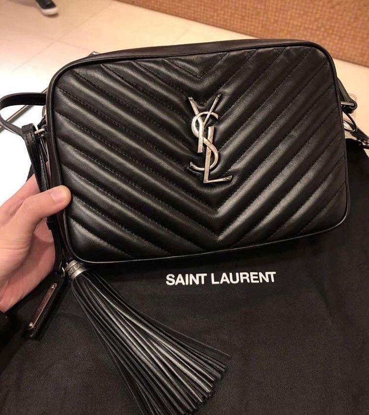 Ysl 經典黑色銀釦流蘇相機包22cm 保證正品 含防塵袋 含保卡 近八五成新 名牌精品 精品包包在旋轉拍賣 Ysl 經典黑色銀釦流蘇相機包22cm 保證正品 含防塵袋 含保卡 近八五成新 名牌精品 精品包包在旋轉拍賣