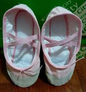 Ballet shoes