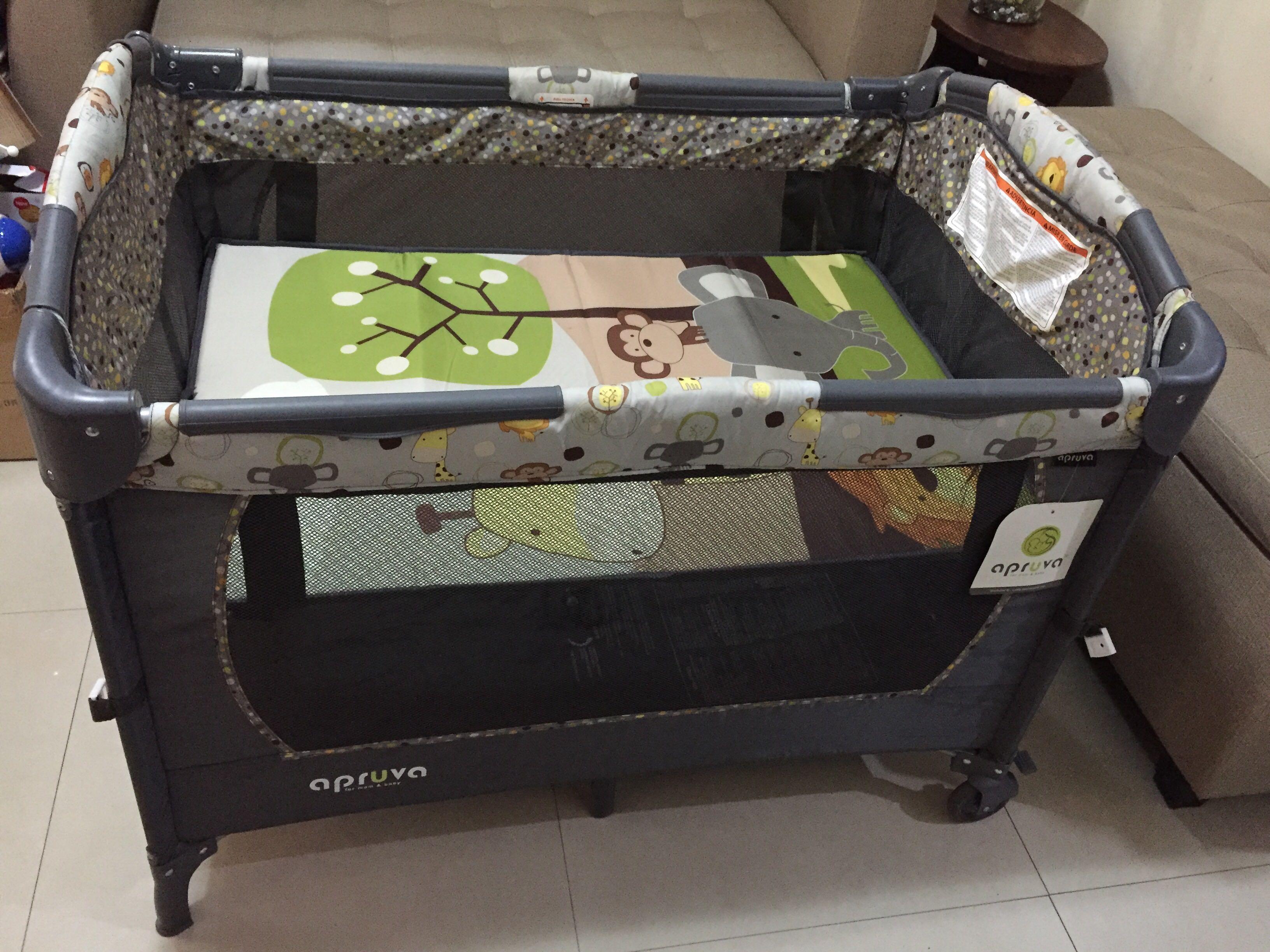 Apruva Crib/Playpen pick up/sf 500 Metro Manila, Babies & Kids, Baby