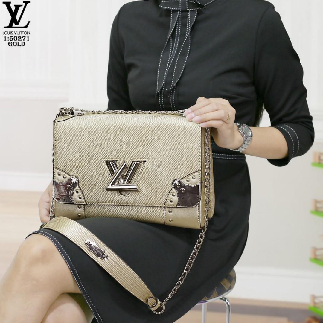 Asli import tas kulit LV, Fesyen Wanita, Tas & Dompet di Carousell