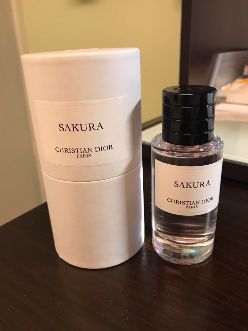 dior sakura 40ml