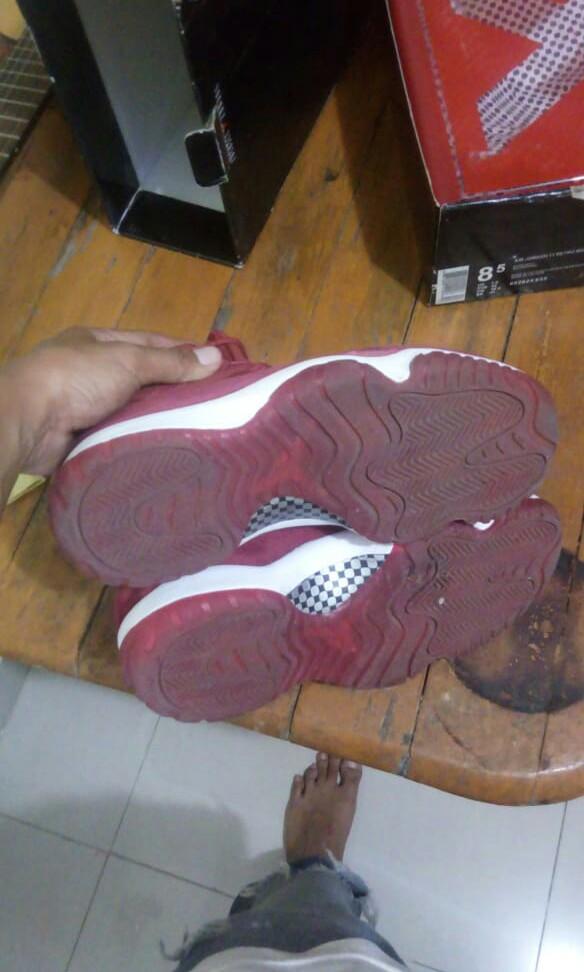 Nike Air Jordan Retro 11 Red Velvet 