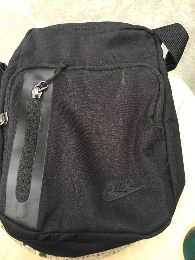 Nike Core 3.0 Sling Bag, Men's Fashion, Bags, Sling Bags on Carousell