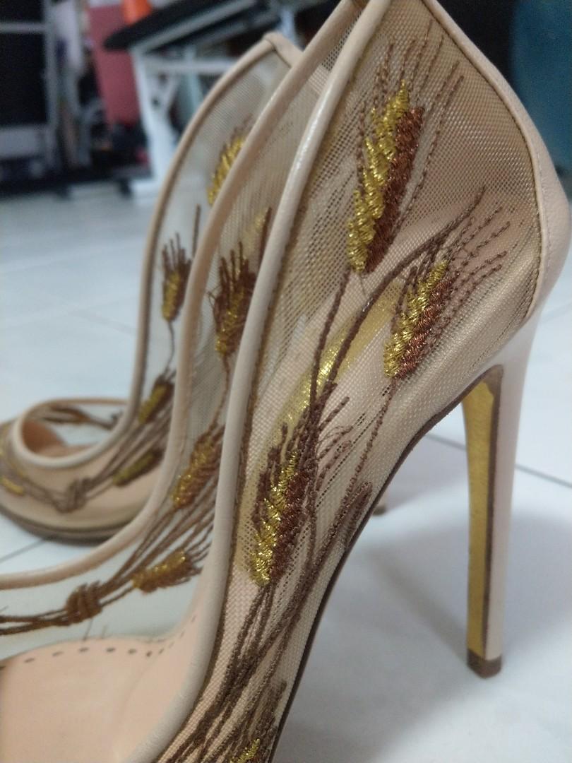 Gold deals embroidered heels