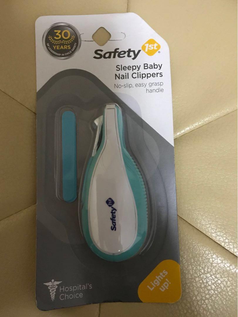 safety first nail clippers with light