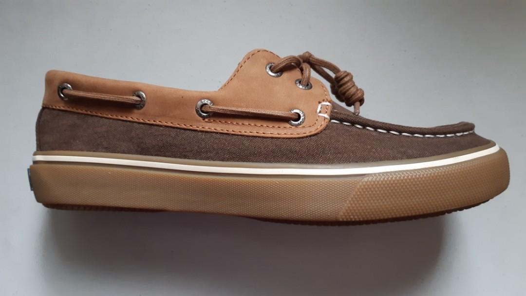 SPERRY Bahama 2-Eye Canvas Top Sider 