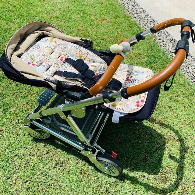 Urbo 2 store car seat