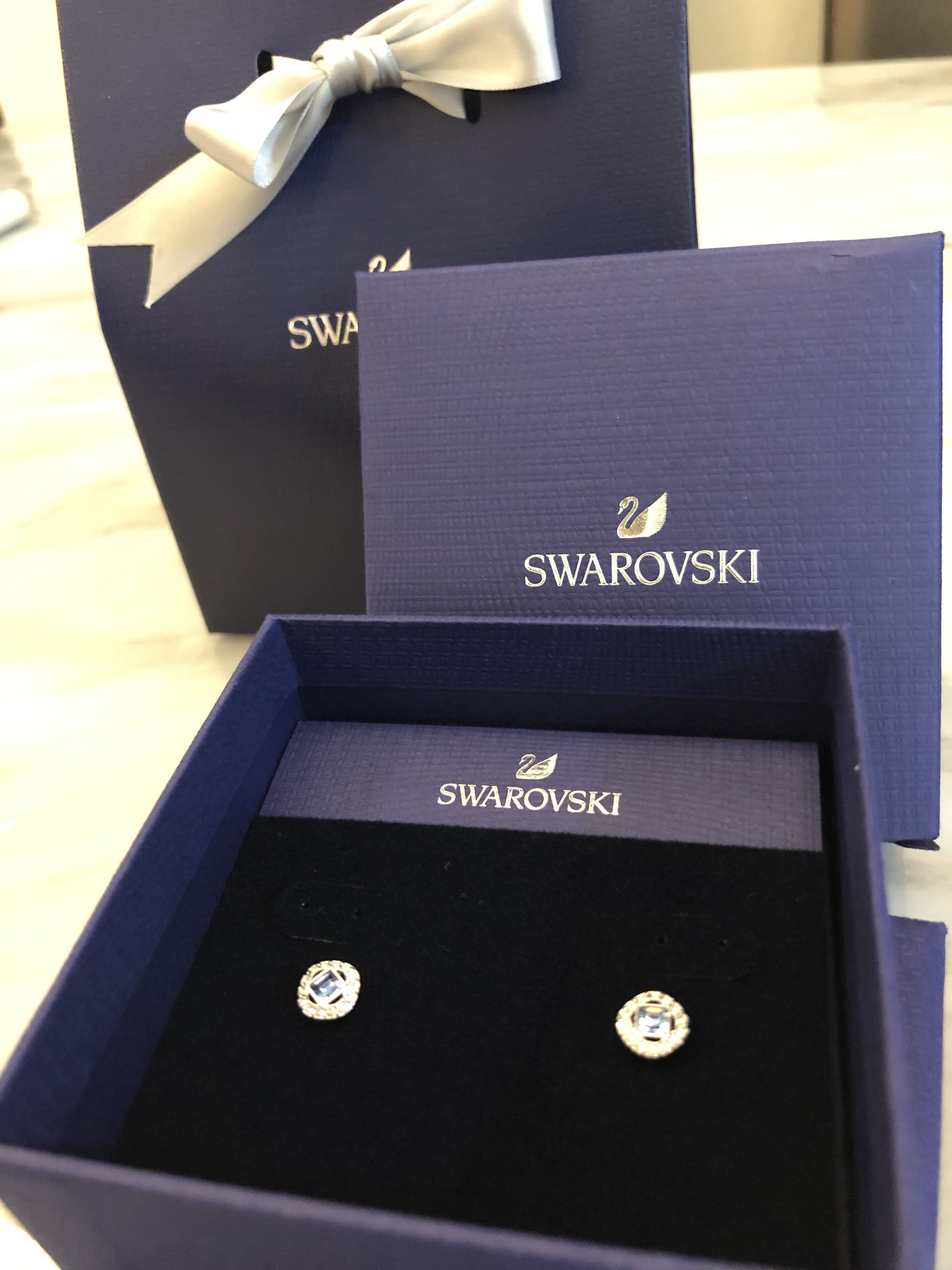 Swarovski earring ear stud