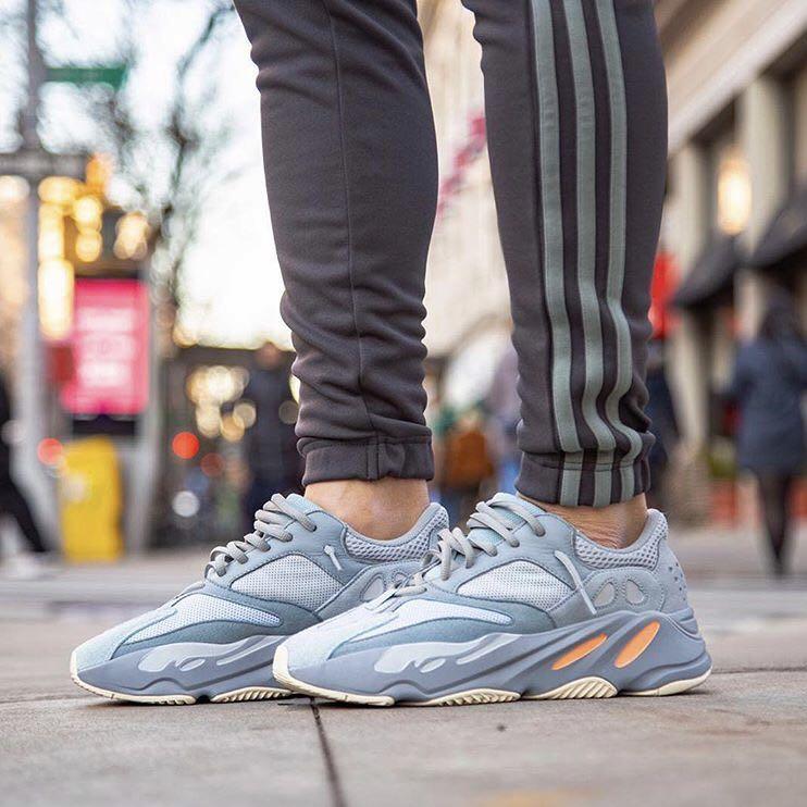 Yeezy 700 deals inertia style