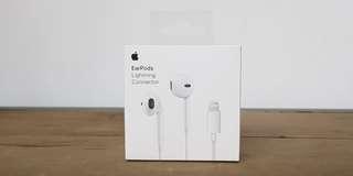 Apple iPhone Earpods with Lighting Connector (Original)