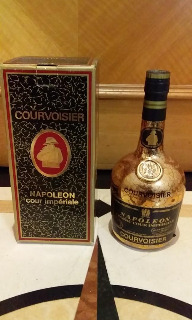 舊裝連盒1228g Courvoisier Napoleon Cour Imperiale 40% 70 cl Cognac
