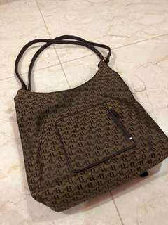 (Kategori: ) berada di . Dikirim oleh prelovedbunz (ID iklan 219184820, Gambar 1). Deskripsi: .