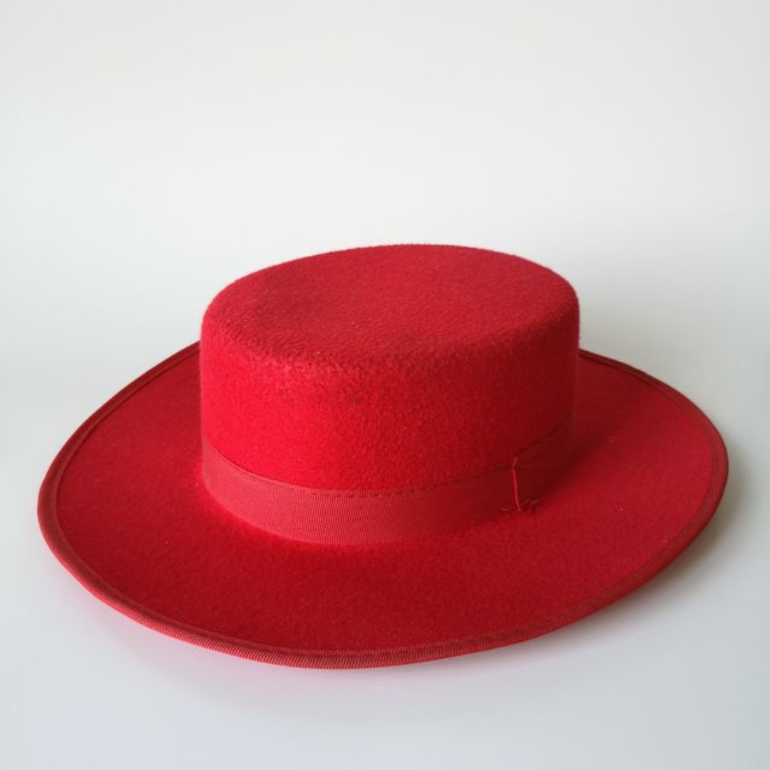 red boater hat