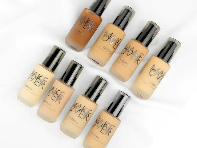 Foundation Makeover Powerstay Weightless Liquid Foundation